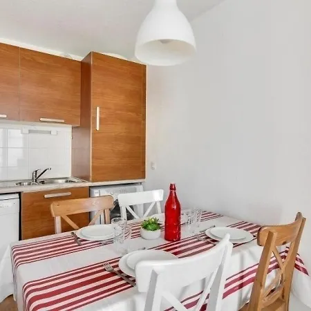 T2 En Centre-ville Pour 6 Pers., Parking, Proche Commodites Et Stations De - Fr-1-402-75 Luz-Saint-Sauveur